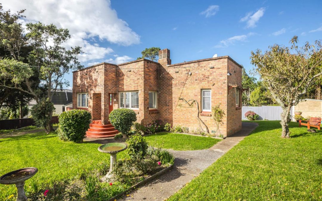 1 Verbena Road, Birkdale