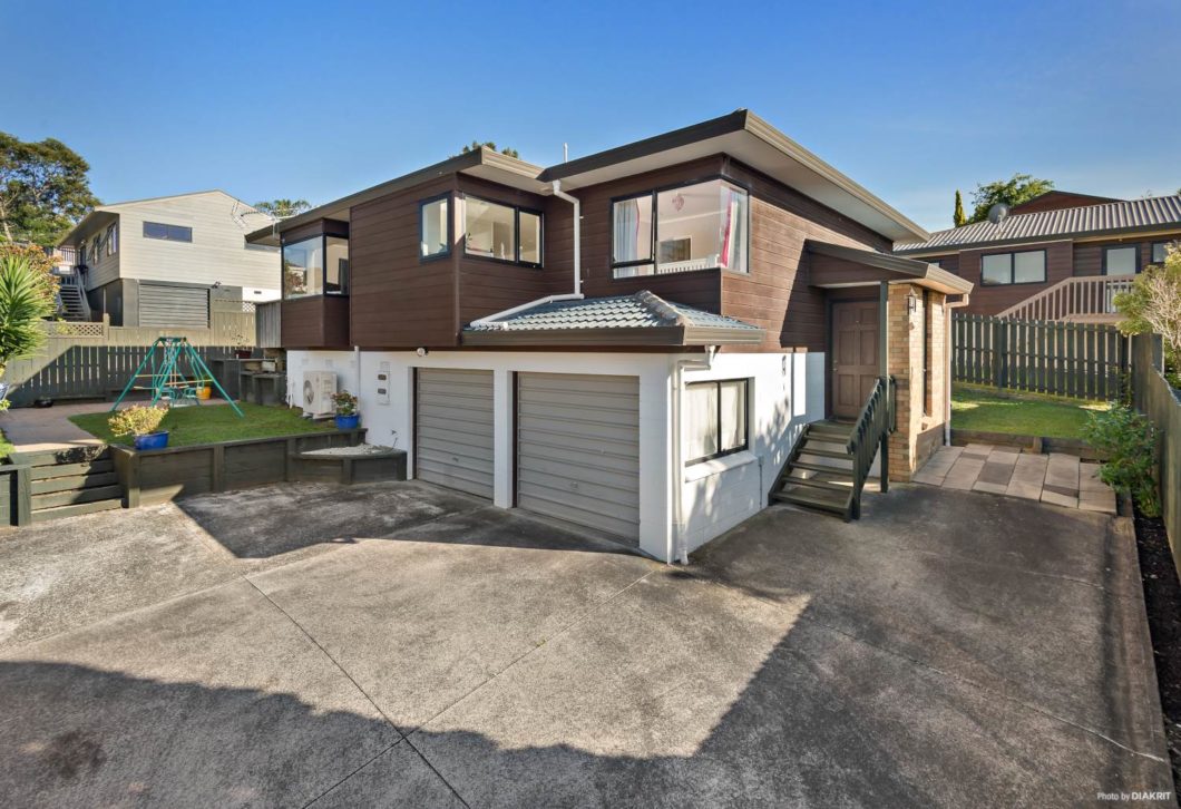 6b Antrim Grove, Glenfield André Volkov