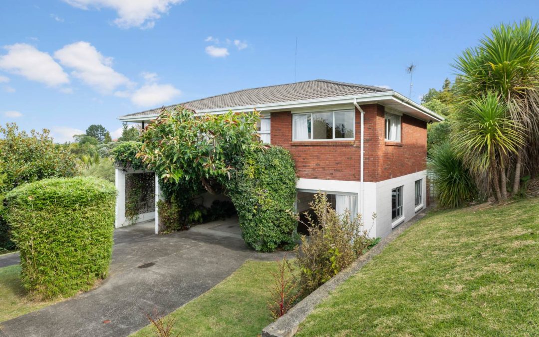 15 Girrahween Drive, Totara Vale