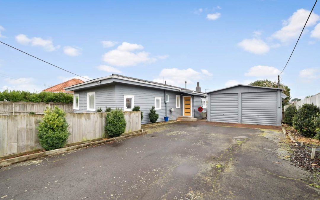 11 Salisbury Road, Birkdale