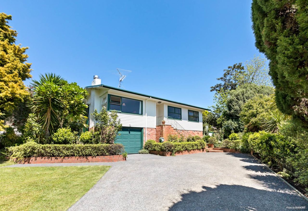 21 Rosalind Road, Glenfield André Volkov