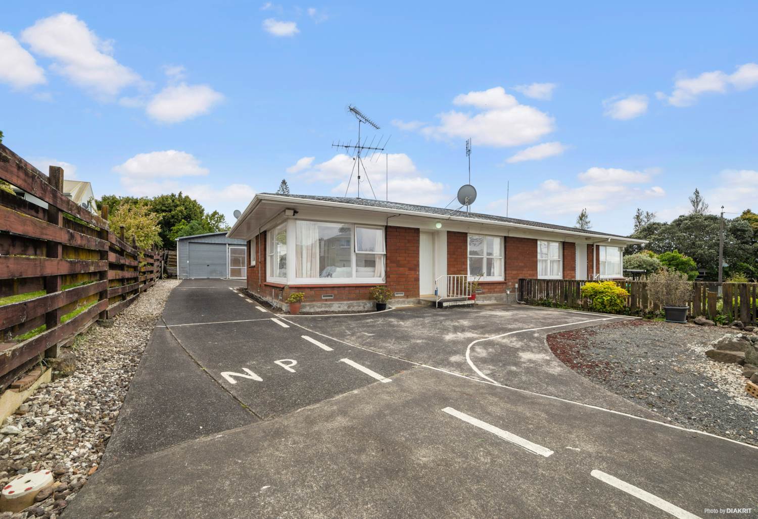 1-44 Diana Dr