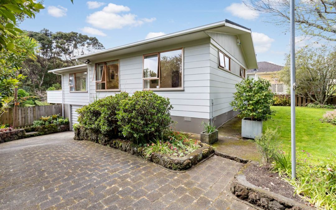 34 Spinella Drive, Bayview