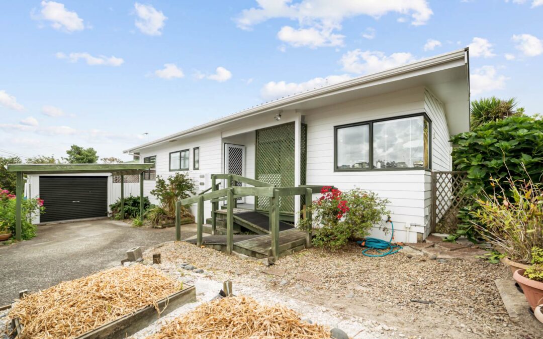 2/13 Trinidad Road, Sunnynook