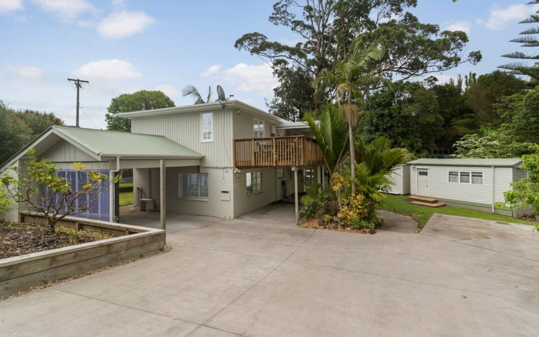 13 Roseneath Place, Birkdale