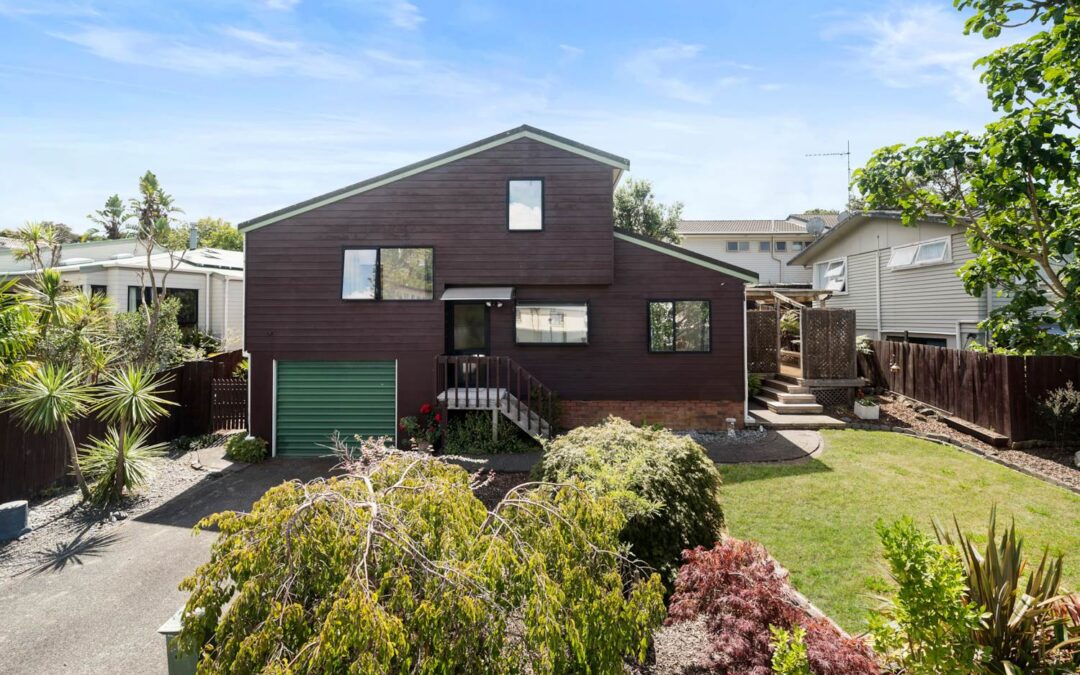 1 Greenvalley Rise, Glenfield