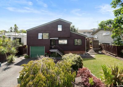 1 Greenvalley Rise, Glenfield